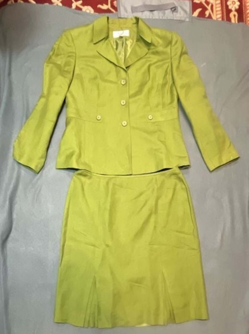 Le Suit Petite Women's 10P Lime Green Linen Blend Blazer and Skirt Suit Set - Picture 2 of 16
